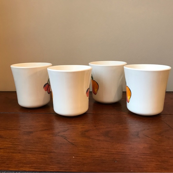 Set of 4 Corning Fruit Basket Cups - Picture 3 of 7